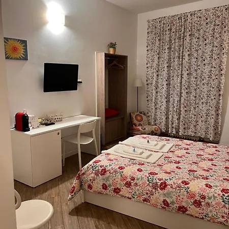 Via Fontana Bed & Breakfast 4*