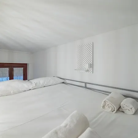 Ihost - Lucania 3 Apartament *