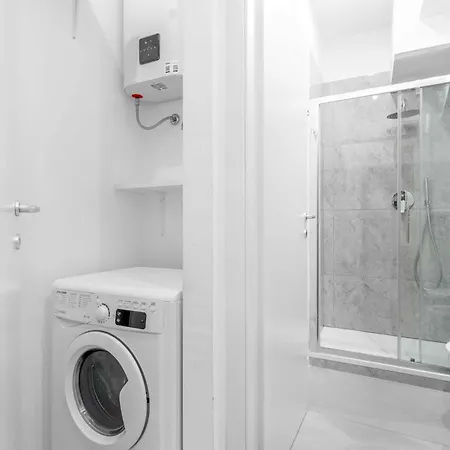 Vals6 - Glam In The Center Of - Mediolan