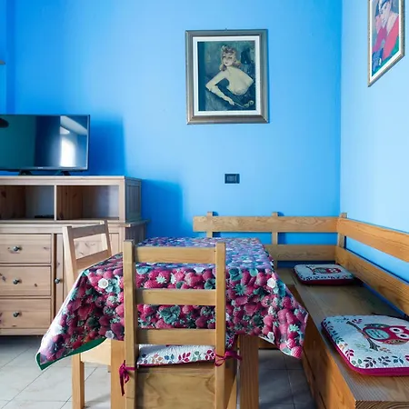 Roomy With Balcony! * Mailand