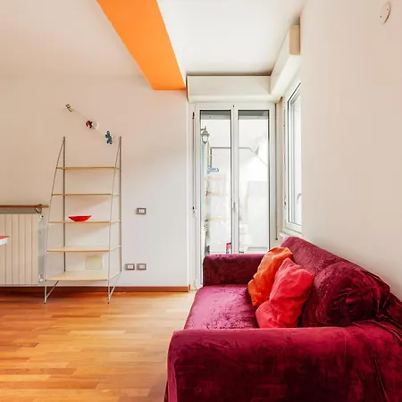 Zara Cozy With Balcony - 250m From M5 Istria * Μιλάνο