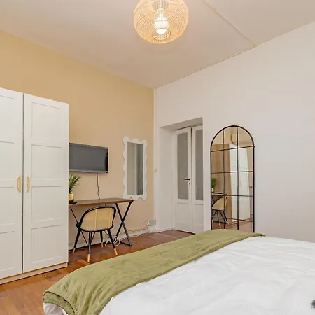 Cozy In * Milánó