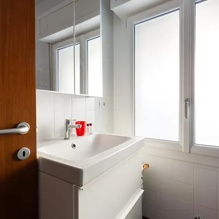 Apartamento Guesthost - Mm Segesta Clinico San Siro