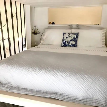 Beautiful Design Flat With Park View, Next To Metro Daire Milano