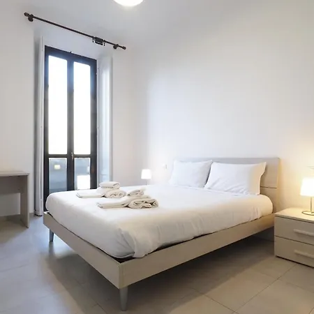 Appartement Contempora - Bilocale Piazza Grandi, 3 *