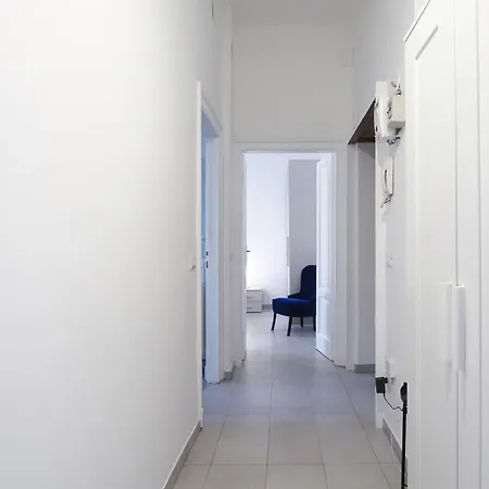 Contempora - Bilocale Piazza Grandi, 3 Appartement
