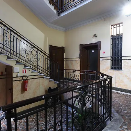 Contempora - Bilocale Piazza Grandi, 3 Apartamento
