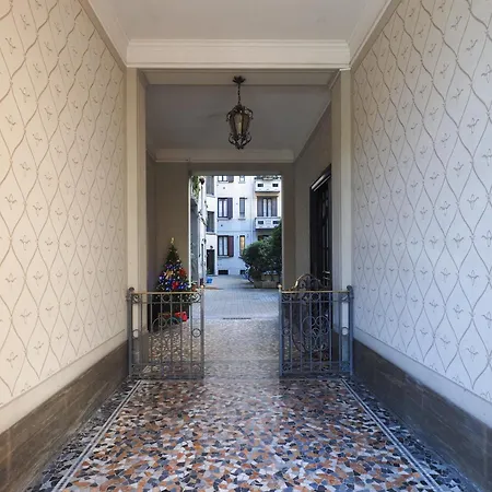 Contempora - Bilocale Piazza Grandi, 3 Apartamento *