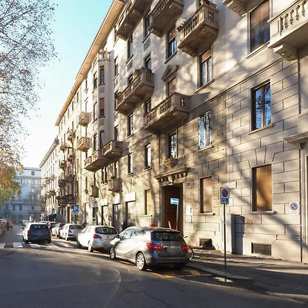 Contempora - Bilocale Piazza Grandi, 3 Apartamento Milán
