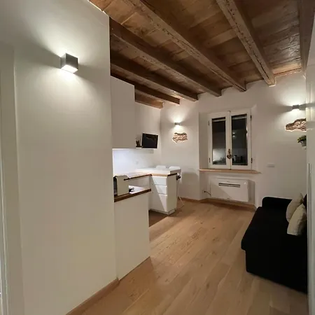 Apartment Cester House *