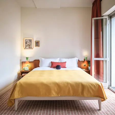 Max Brown Missori, Part Of Sircle Collection Milano