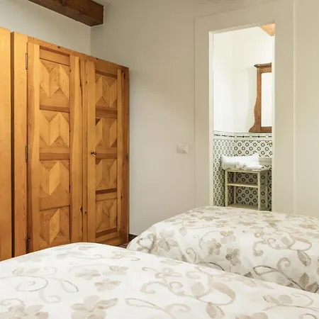 La Corte Di Emily Ap. 2 3*