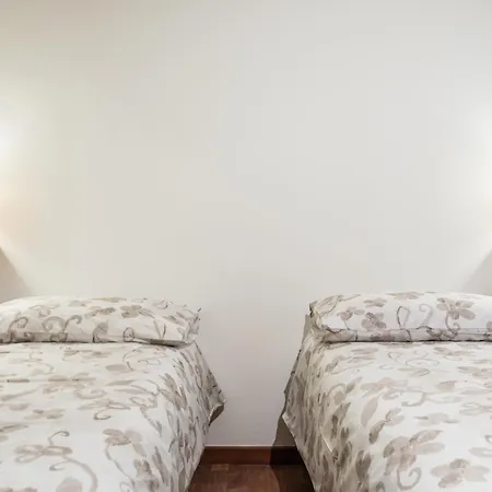 Affittacamere La Corte Di Emily Ap. 2 3*