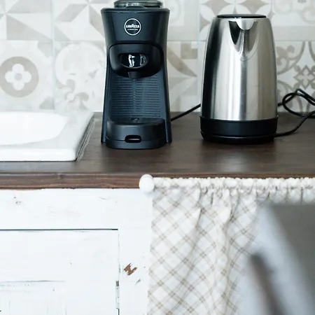 La Corte Di Emily Ap. 1 アパート ミラノ