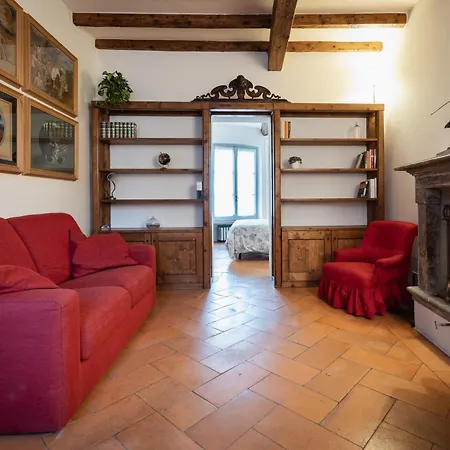 La Corte Di Emily Ap. 1 ミラノ