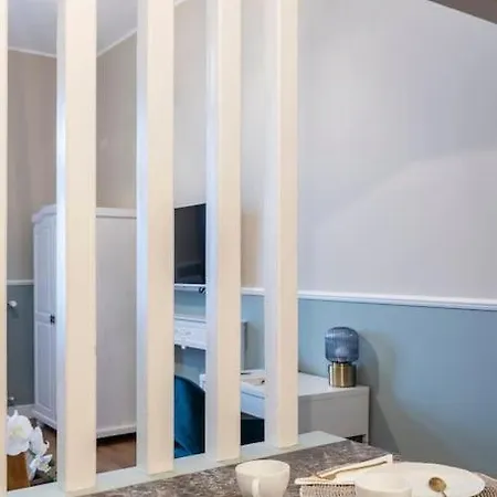 Velasca Flexyrent Aptartment Aircon