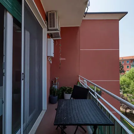 Raffinato Ed Elegante Bilocale - Lorenteggio Metropolitana M4 Apartamento *