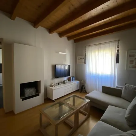 Marghera 37 Modern Милан