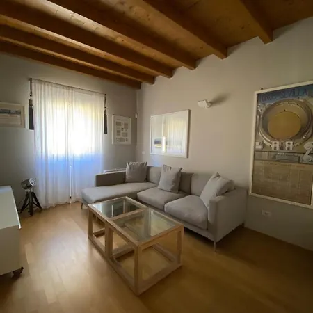 Marghera 37 Modern Apartment Mailand