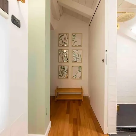 La Tana Del Bianconiglio - Rabbit Hole * Milano