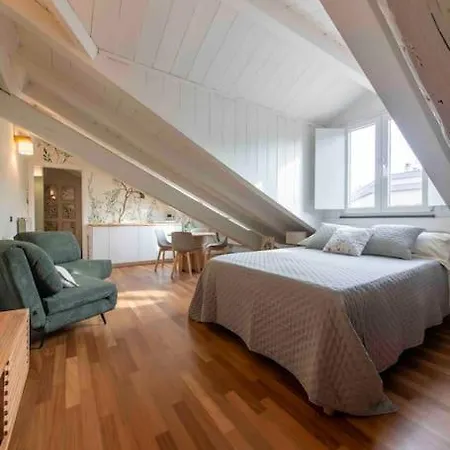 La Tana Del Bianconiglio - Rabbit Hole Milano