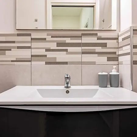 Apartamento Guest Planet - Modern Flat M2 *