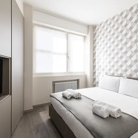 Easylife - - Pantano 2 Pluto - Duomo *