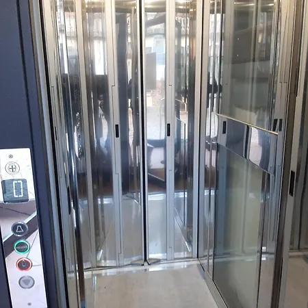 Sweet Smart Easy Porta Romana Center דירה