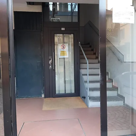 Sweet Smart Easy Porta Romana Center 아파트 *