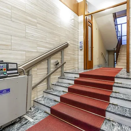 Affori Centro Metro Con Camera E Cucina Διαμέρισμα *