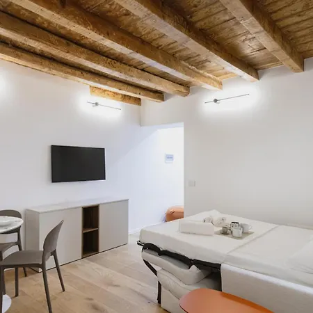 Easylife - - Castaldi 26 P1d - Porta Venezia *