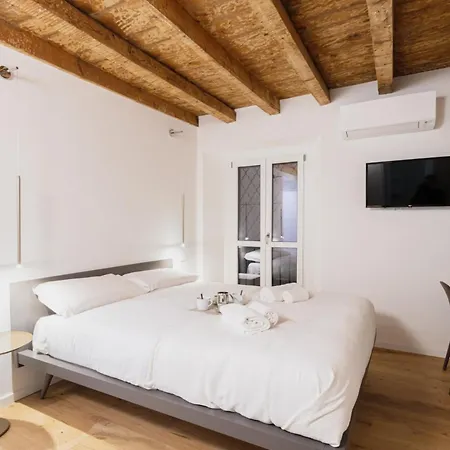 Easylife - Esclusivo Con Terrazzo A P.ta Venezia Milán