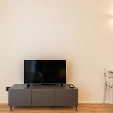 Emotichome 8 E 9 Flexyrent Studio Lägenhet *