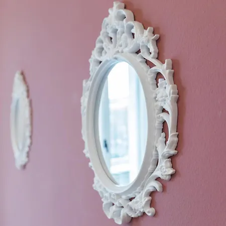 Duomo - Citylife Pink Vintage Apt Center * Μιλάνο