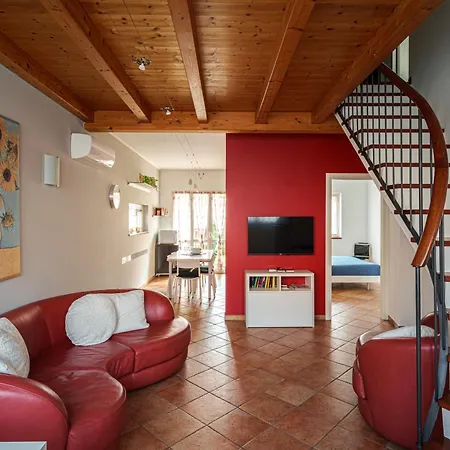 Accomodo - Mit39 Trivano San Siro * Milánó