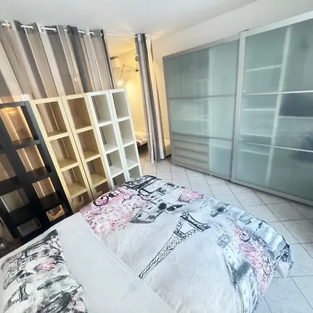Sunny House 아파트 *