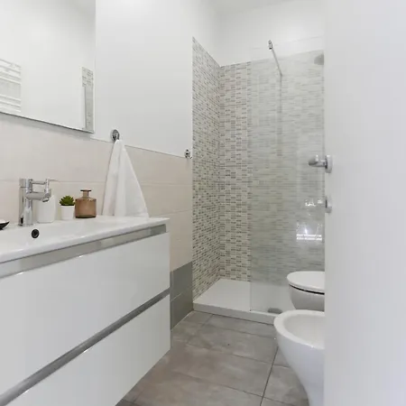 דירה The Rent - Spacious Two Bedrooms Near Porta Romana *