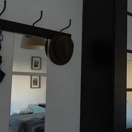 Mansarda Di Nolo-mm Pasteur-red Line Milano