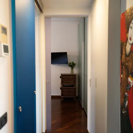 Bastia Rm Up To 4 Guests - In The Heart Of Scalo Romana, Olimpico, Prada, Bocconi And Easy Access To Forum Assago, Ieo, Ied, Duomo, San Siro *