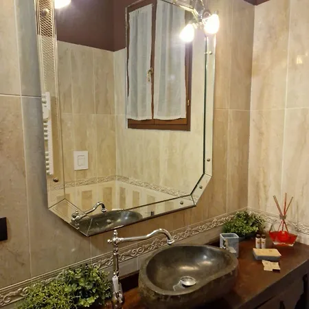 Couette-café Corte Della Varesina 4*