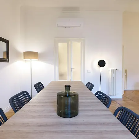 Adelaide Elegant Milan