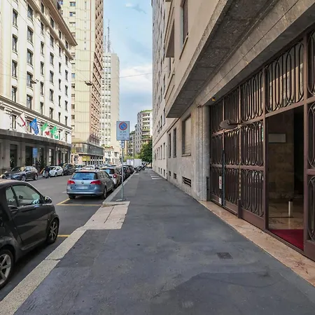 Elegant In Repubblica Brera Apartamento