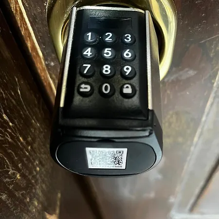 Cosy New In Portello Certosa *