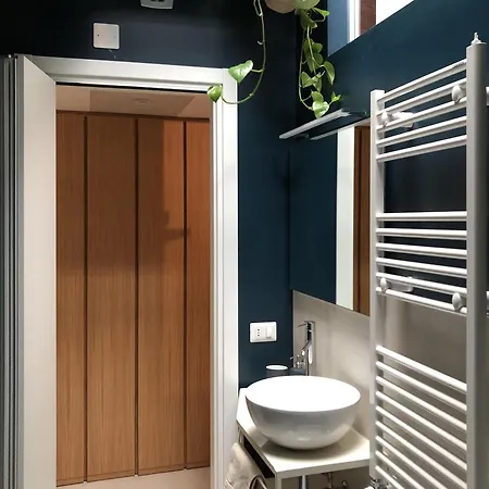 Bilocale Su Corte Milanese Διαμέρισμα