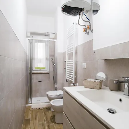 Nicole's Appartament-a 15 Min Dal Duomo Apartamento *
