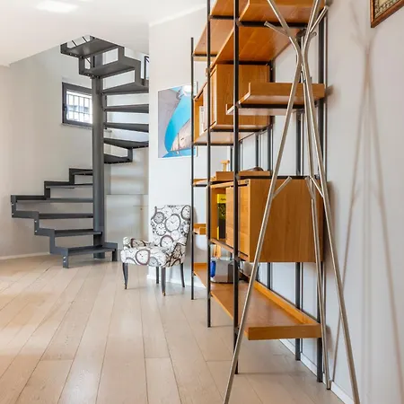 Wolvesdensuite Con Terrazzi E Garage Gratuito Daire Milano