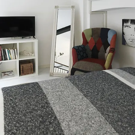 Comecasa Grazioso Loft In Crocetta Near Mangiagalli Lejlighed *