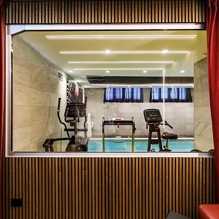 N18 Luxury Boutique With A Private Pool & Spa * Milan