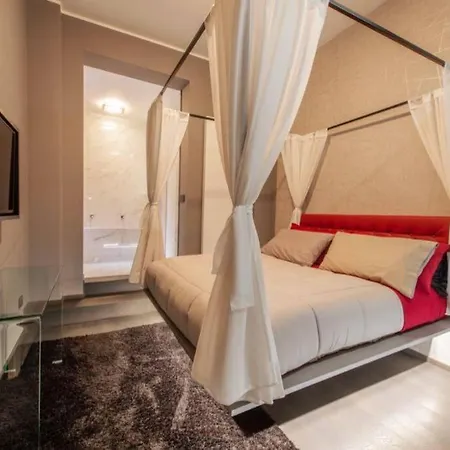 N18 Luxury Boutique With A Private Pool & Spa Apartment