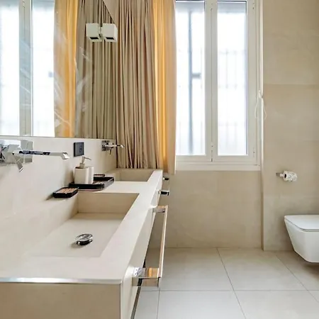 N18 Luxury Boutique With A Private Pool & Spa Apartment *